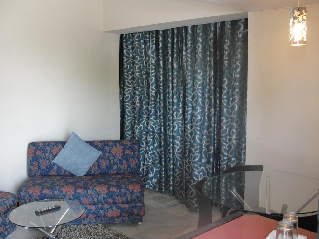 Oyo 15791 Flagship Hotel Executive Hazratganj Lucknow Extérieur photo